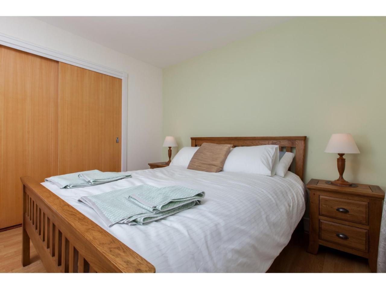 Spacious, Central Apartment เอดินบะระ ภายนอก รูปภาพ