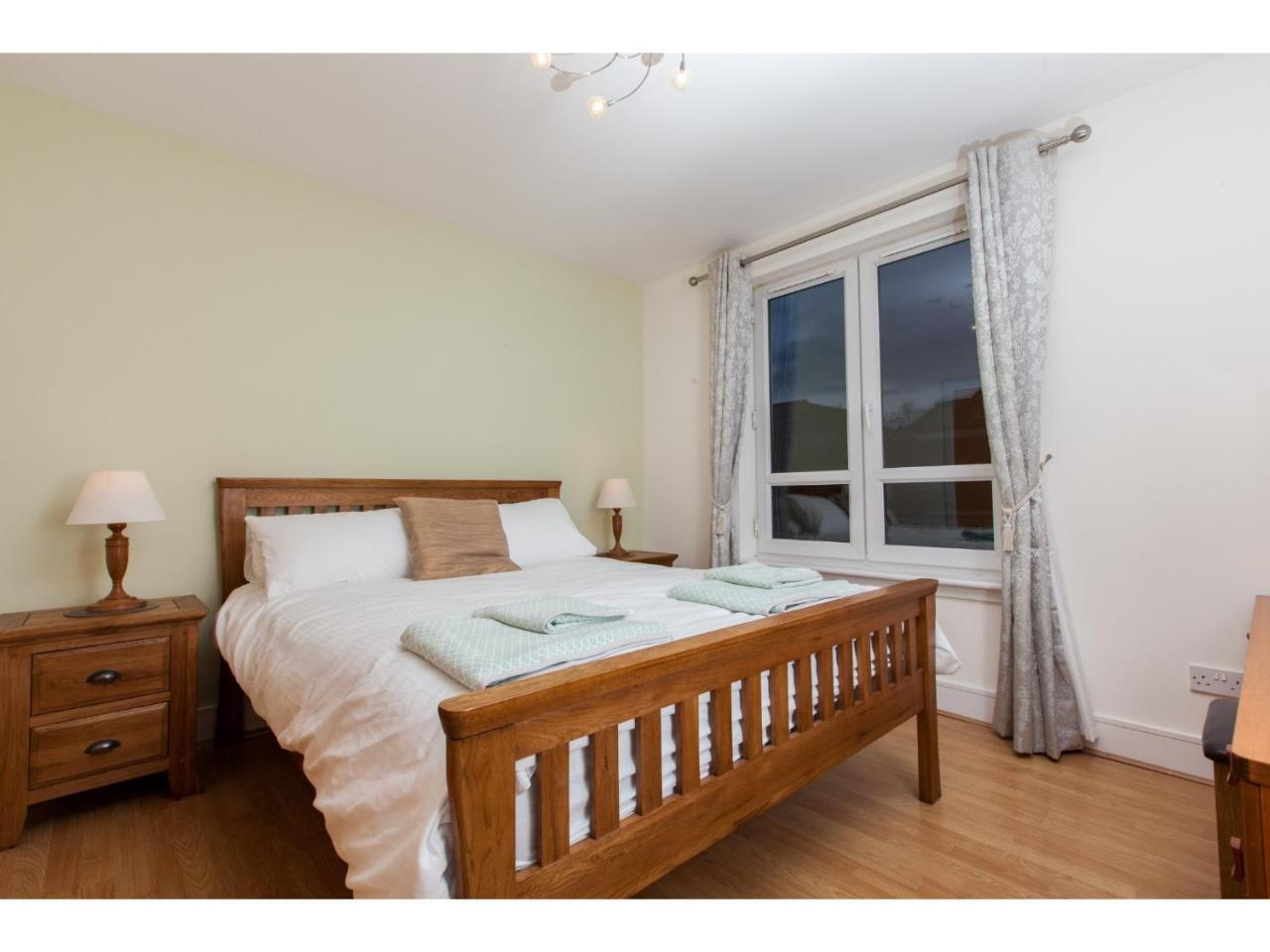 Spacious, Central Apartment เอดินบะระ ภายนอก รูปภาพ