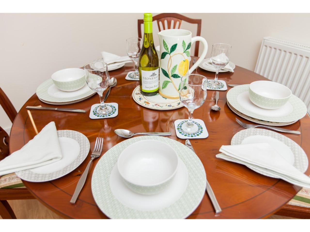 Spacious, Central Apartment เอดินบะระ ภายนอก รูปภาพ